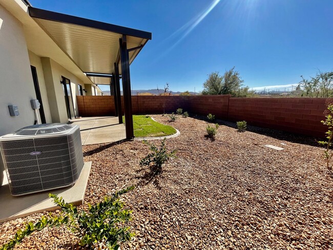 Building Photo - Patio Home in Woodland Estates - Pet Friendly