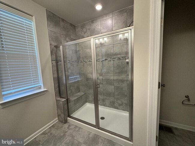 Building Photo - 43353 Radford Divide Ter