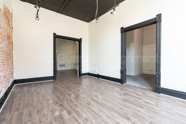 Building Photo - 518 E Douglas Ave