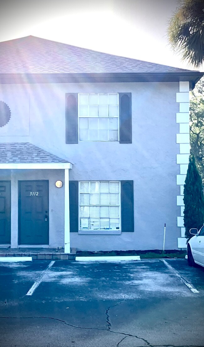 Building Photo - 5112 Sunridge Palms Dr