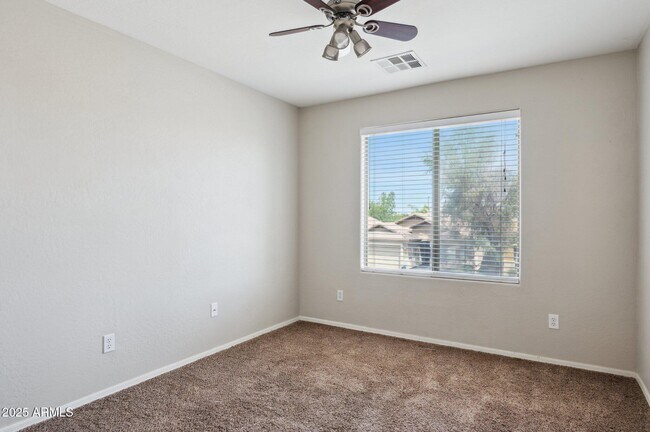 Building Photo - 2711 W Jasper Butte Dr