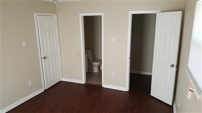 Building Photo - 7733 Dorsett Dr