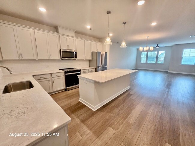 Building Photo - Beautiful 4 bedroom + flex space - Wescott...