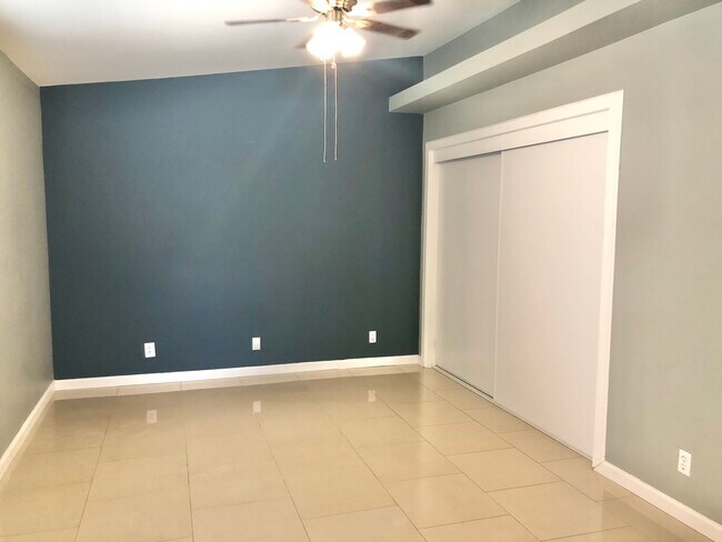 Building Photo - 68180 Calle Azteca