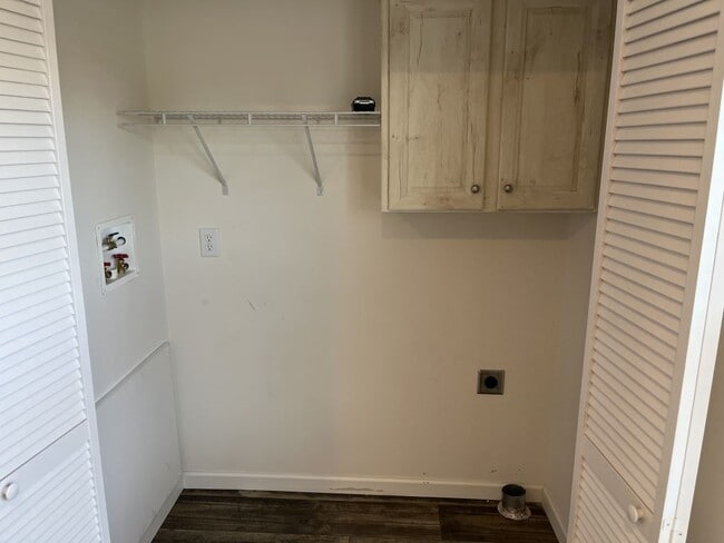 Building Photo - 3113 Wiley Ave