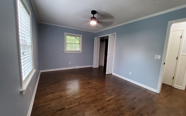 Building Photo - "Charming 3-Bed Oasis with Granite Touches & Cozy Fireplace on Spartan Road!"