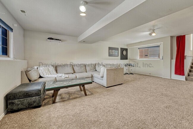 Building Photo - 1524 Shane Cir