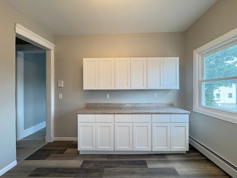 Unit 3 - 224 Old Bergen Rd