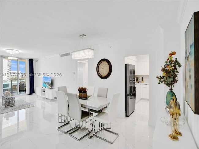 Building Photo - 2501 S Ocean Dr