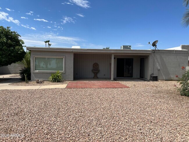 Building Photo - 9334 E Sun Lakes Blvd N