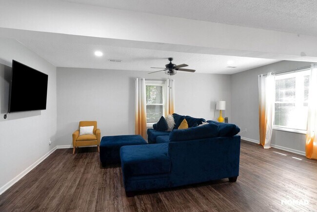 Building Photo - Charming 2BR Duplex in Stone Mountain