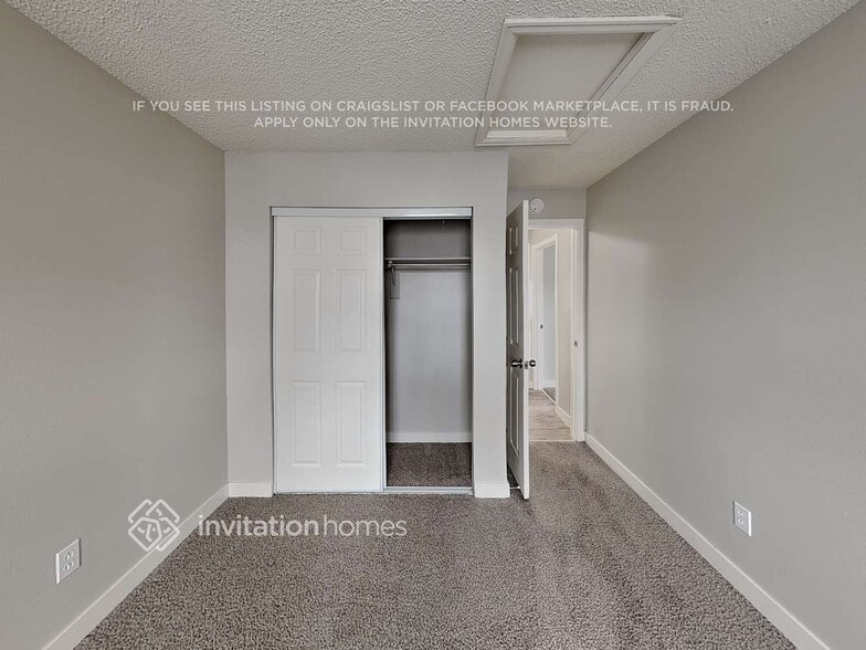 Building Photo - 10418 Strasburg Way