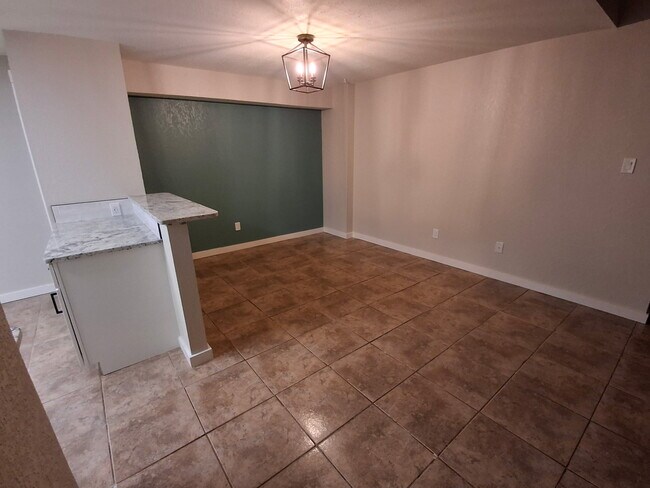 Building Photo - 3162 Chimney Cir