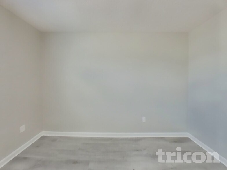 Building Photo - 77009 Birdseye Ct