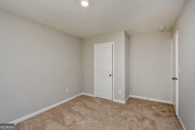 Building Photo - 55 Tamalynn Trl