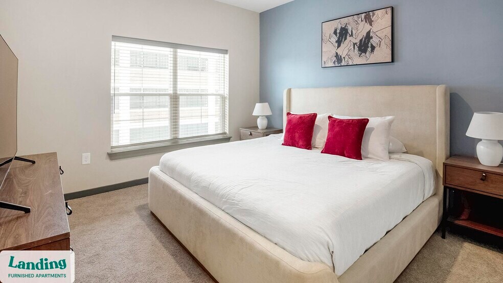 Building Photo - 645 N Front St