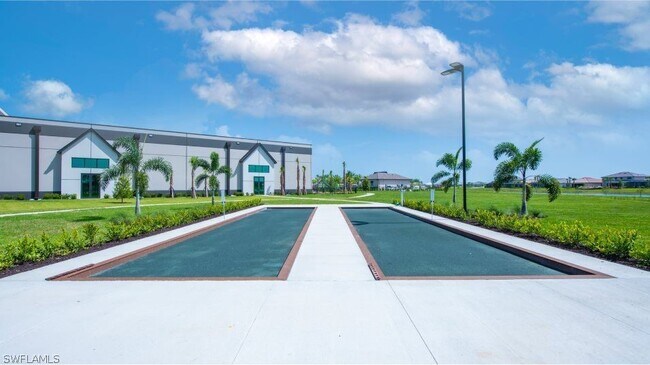 Building Photo - 18311 Ridgeline Dr