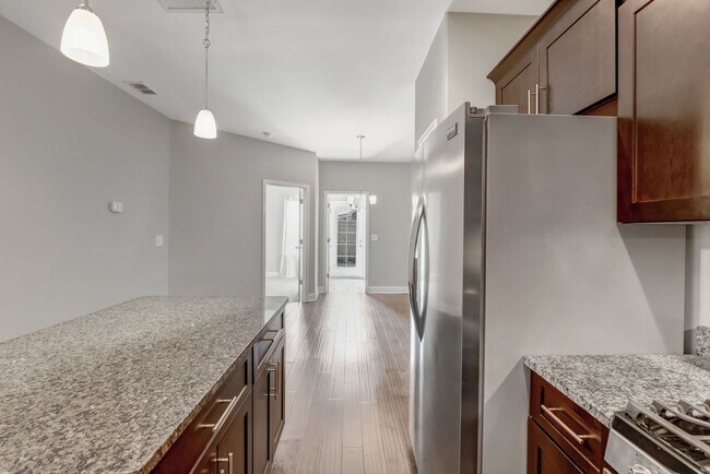 Building Photo - Harpeth Park Townhome in Bellevue