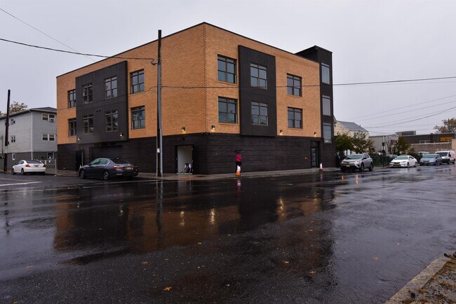 Building Photo - 4201 Bergen Turnpike