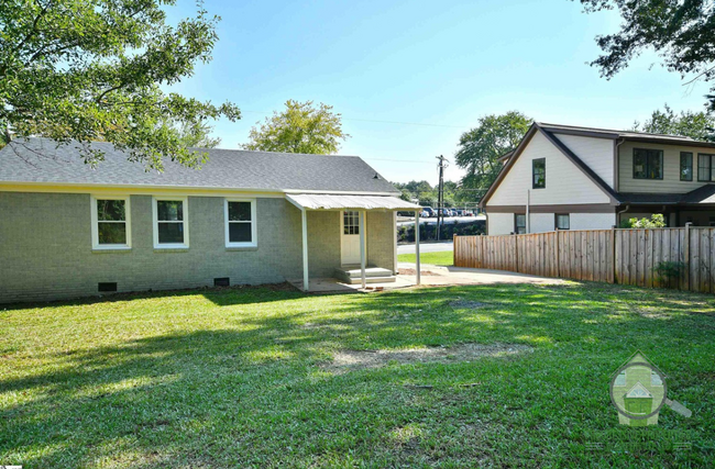 Building Photo - 220 Keith Dr