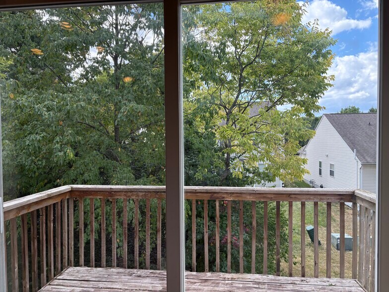 Building Photo - 2793 Acarie Dr