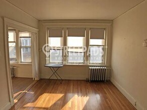 Building Photo - 1 bedroom in Boston MA 02215