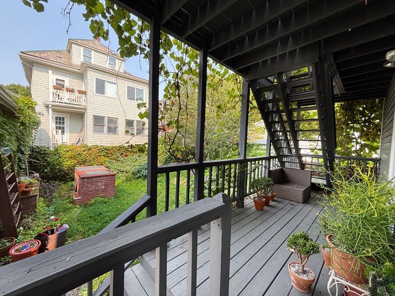 Back Porch - 33 Carver Rd