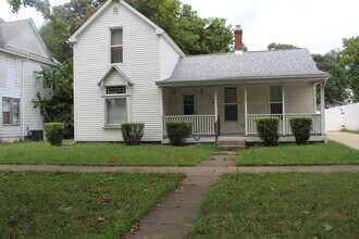 Building Photo - 408 E Park St