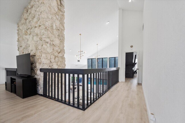 Building Photo - 12638 Quercus Ln