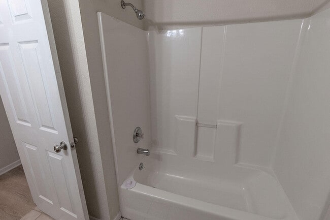 Building Photo - 1325 Godas Cir