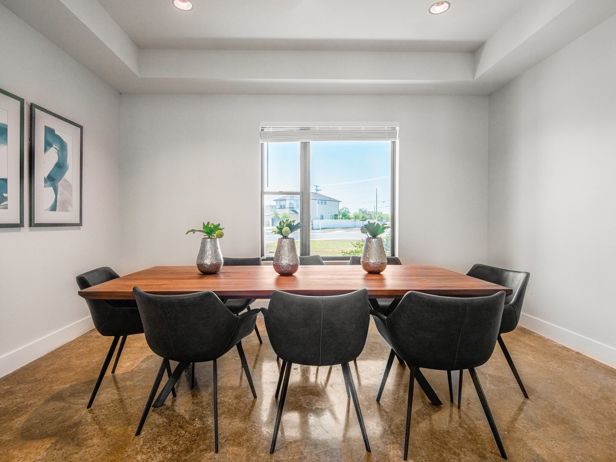 Building Photo - 2721 Meadowood Heights