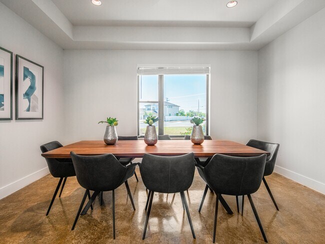 Building Photo - 2735 Spencebrook