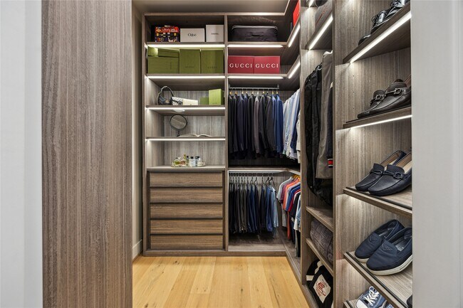 Building Photo - 1711 Allen Pkwy