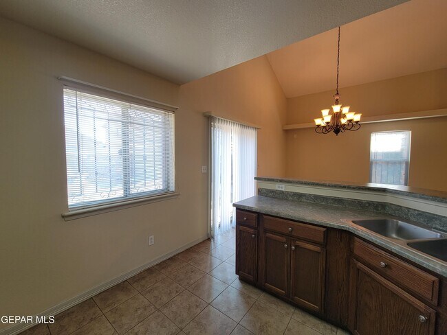 Building Photo - 14267 Pacific Point Dr