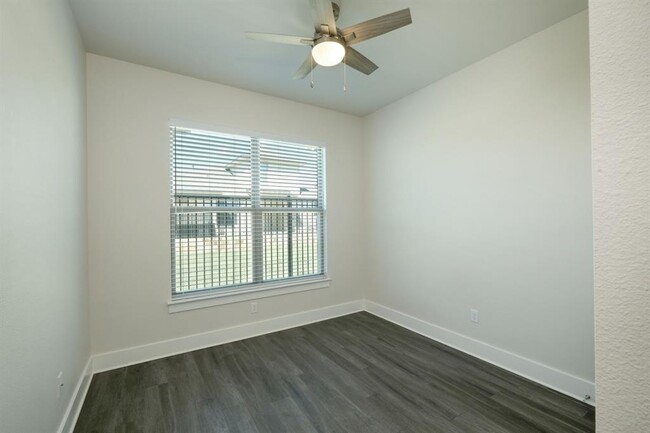 Building Photo - 1300 Black Locust Drive West