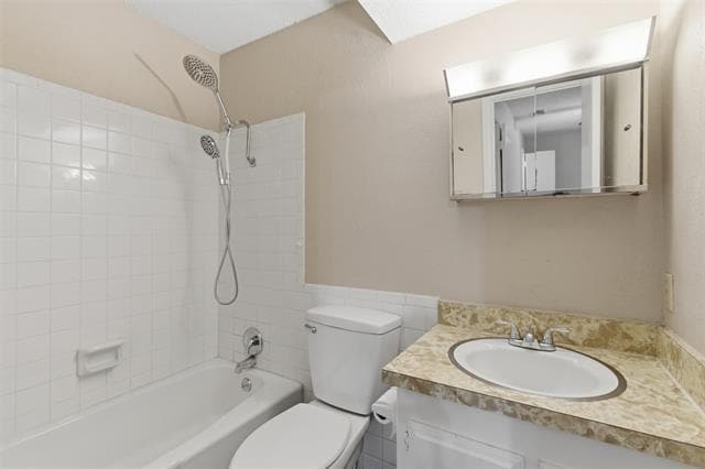 Building Photo - 2113 Fleur De Lis Ct
