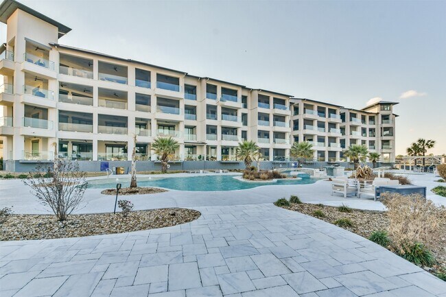 Building Photo - 15260 TX-105