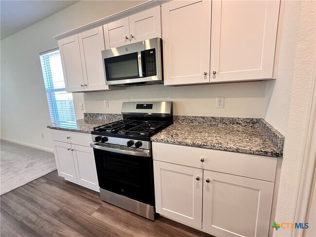 Building Photo - 124 Parrigin Cv