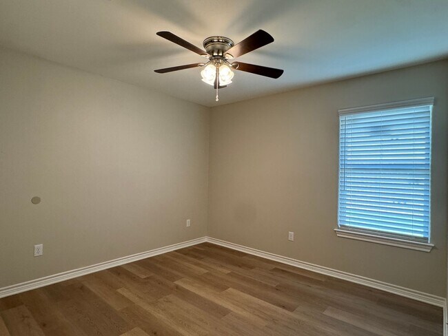 Building Photo - 14574 CR 2191