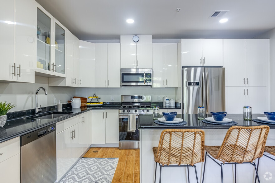 Interior Photo - The Sto at Stoughton