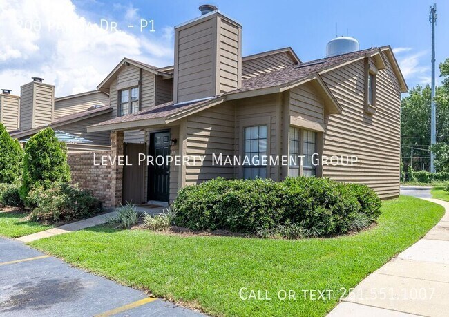 Building Photo - 200 Parma Dr