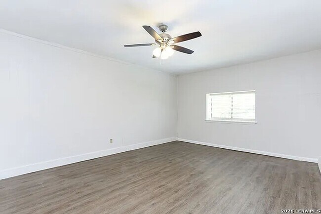 Building Photo - Beautiful Home in Candlewood Park Ready for Move-In!