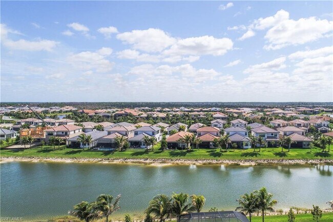 Building Photo - 4405 Aurora St