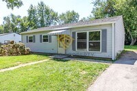 Building Photo - 2832 Manlove Ave