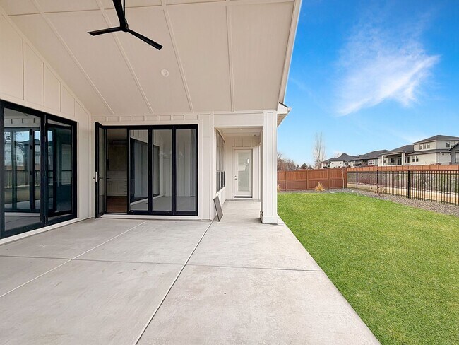 Building Photo - New Construction 4-Bedroom Home in Eagle’s Centerra Community Near Downtown, Trails & Shopping wi...