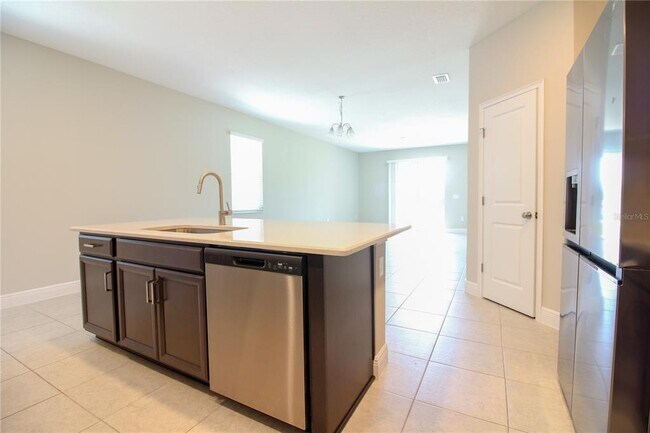 Building Photo - 6269 Great Bear Dr