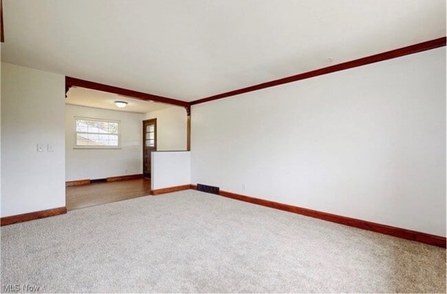 Building Photo - 240 Stardust Dr