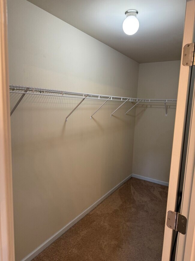 Building Photo - 5881 San Gabriel Ln