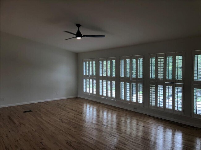 Building Photo - 809 Malabar St
