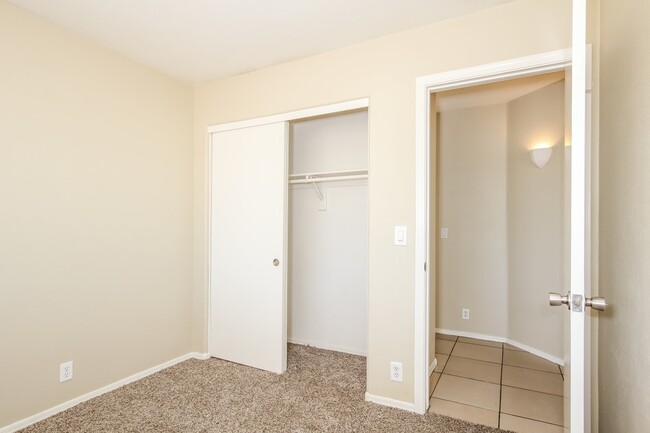 Building Photo - 2031 N 83rd Dr